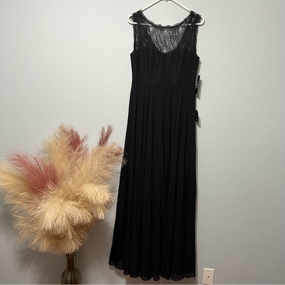 Lulu’s NWT Divine Evening Black Lace & Chiffon Maxi Dress Evening Gown M - Picture 2 of 6